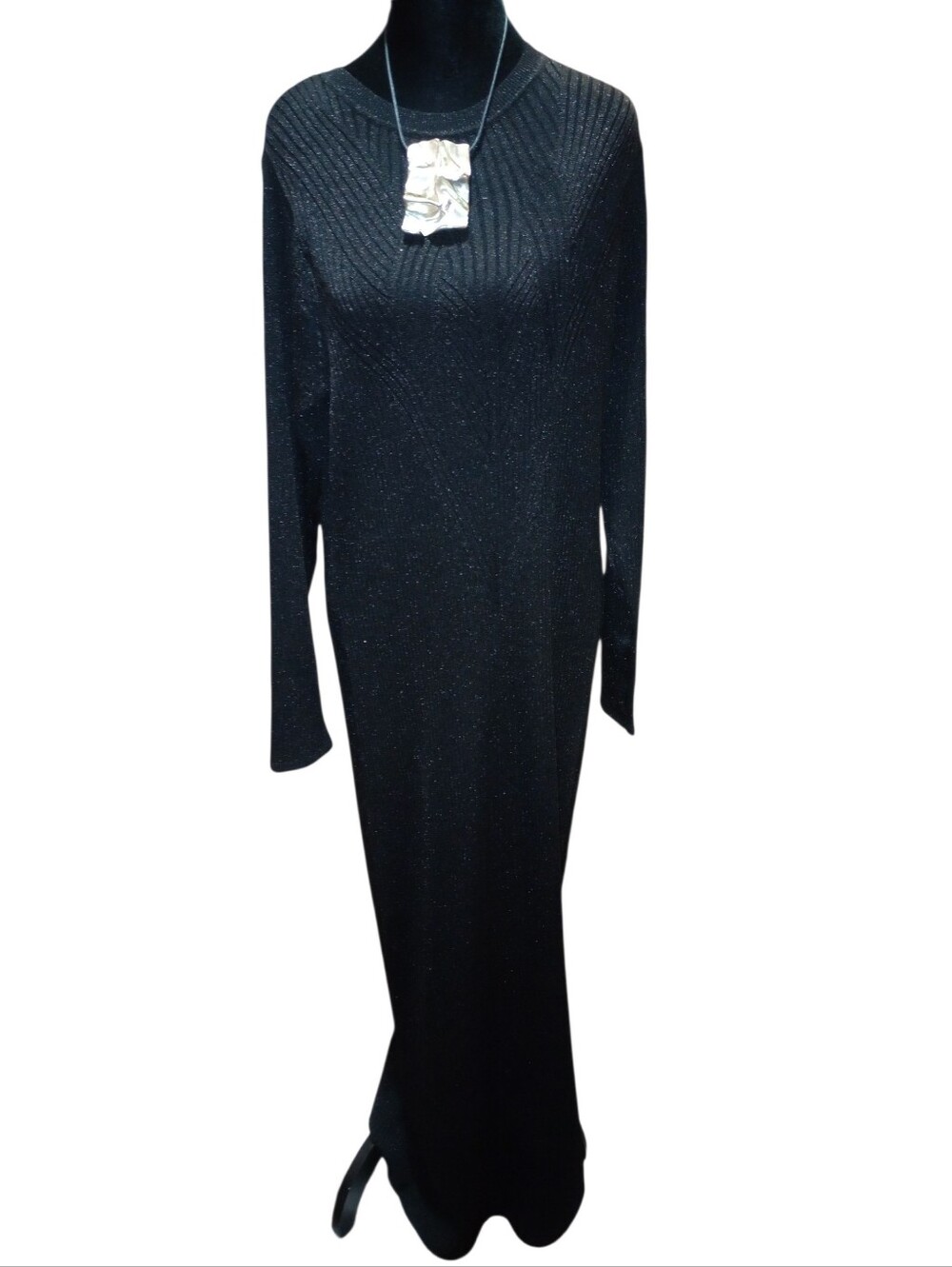 Express Elegant Black Long-Sleeve Knit Maxi Dress. Size XL, NWT